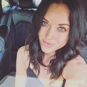 Meet your Posher, Rebekah